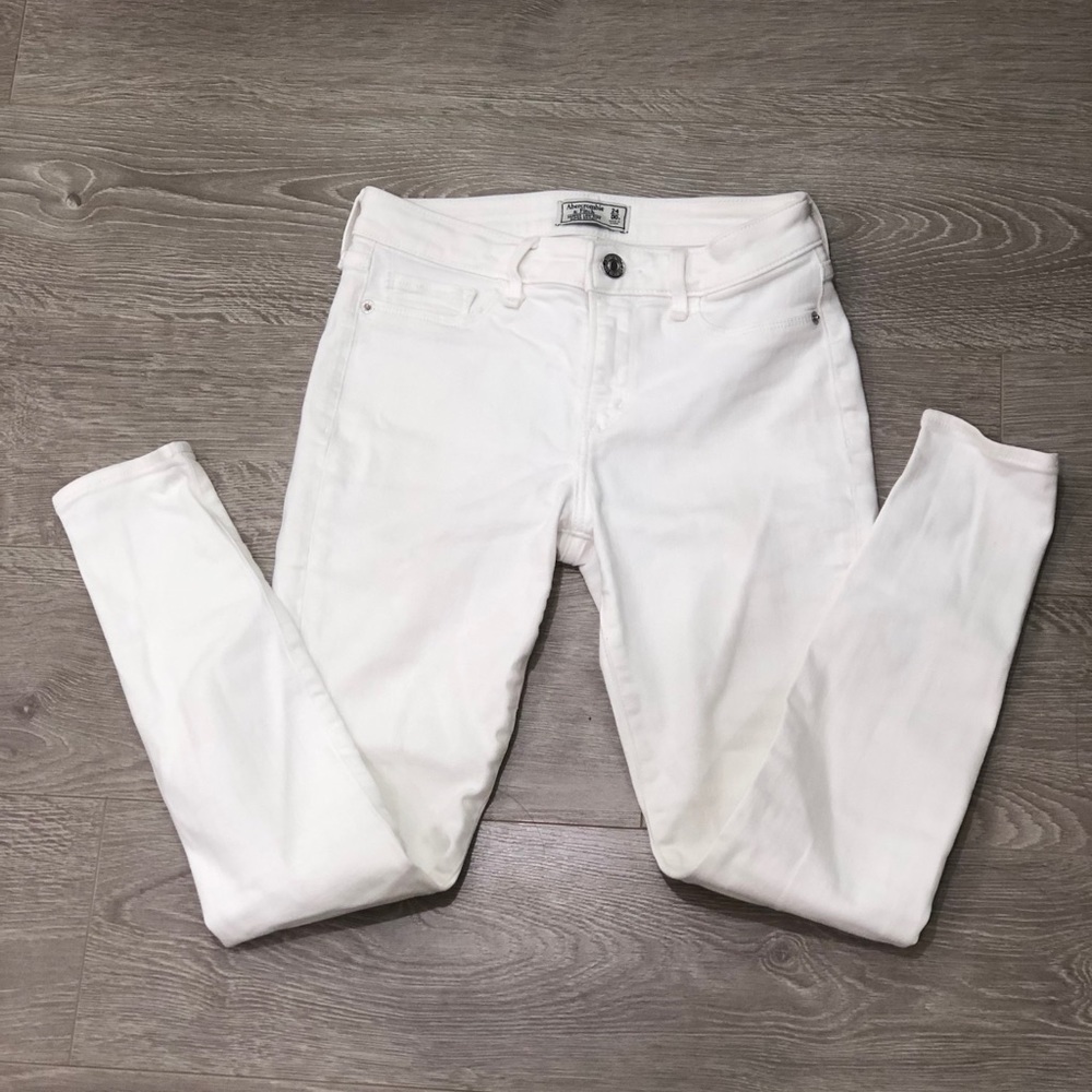 A&F white skinny low rise jeans